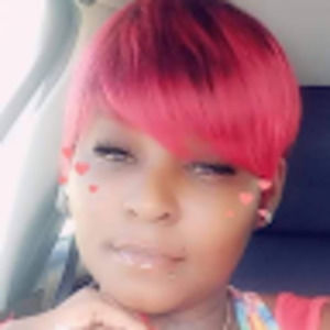 Meet your Posher, Demetria